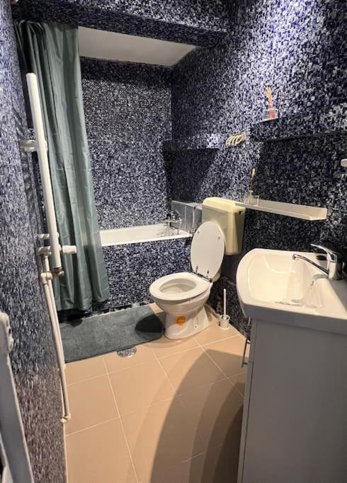 Apartament Ultracentral Universitate Bukarest Kültér fotó
