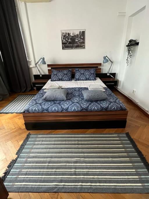Apartament Ultracentral Universitate Bukarest Kültér fotó